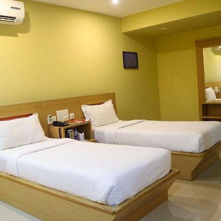 Hotel Rainbow Suites Kannur Εξωτερικό φωτογραφία